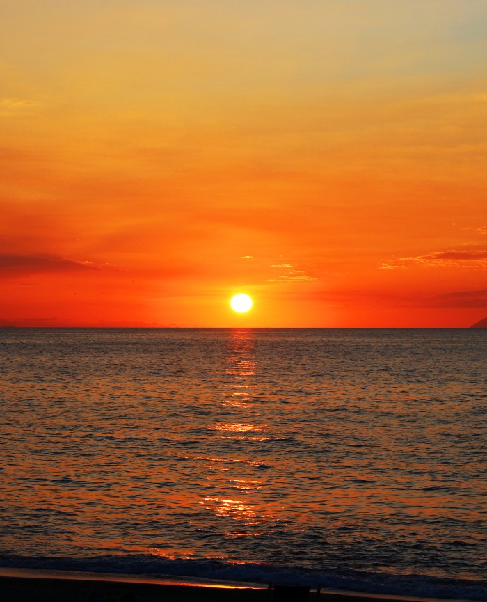 Tramonto con stromboli